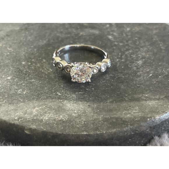 Moissanite Diamond Ring 2 Ct Graded Sterling Silver - Picture 2 of 7